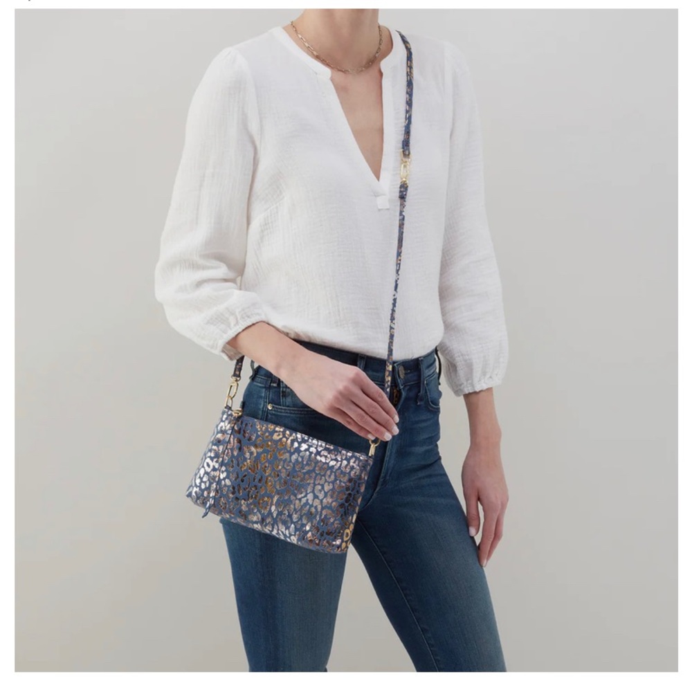 Darcy Crossbody - Picture 3 of 7